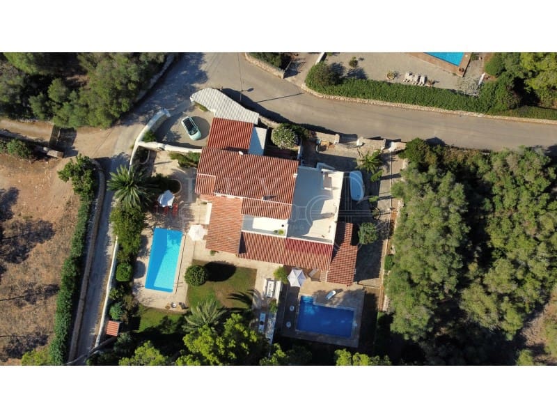 7 soveværelse Villa til salg i Trebaluger med swimmingpool garage - € 1.780.000 (Ref: 10168440)