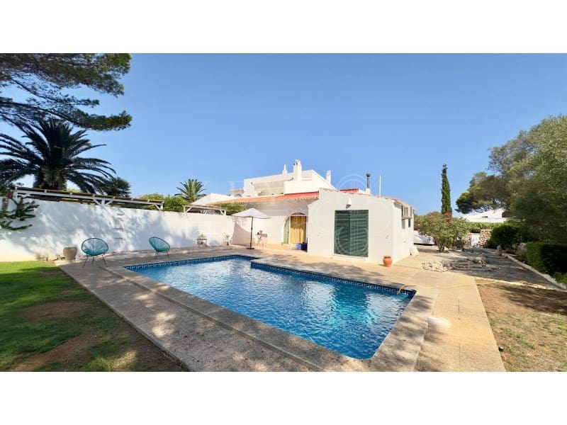 7 soveværelse Villa til salg i Trebaluger med swimmingpool garage - € 1.780.000 (Ref: 10168440)