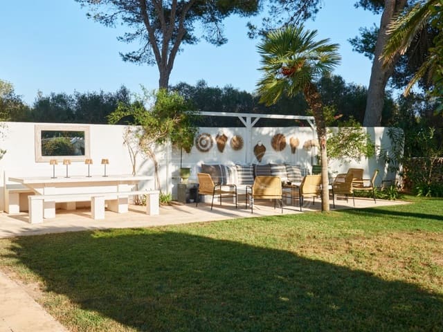 7 soveværelse Villa til salg i Trebaluger, Es Castell med swimmingpool garage - € 1.780.000 (Ref: 10168440)