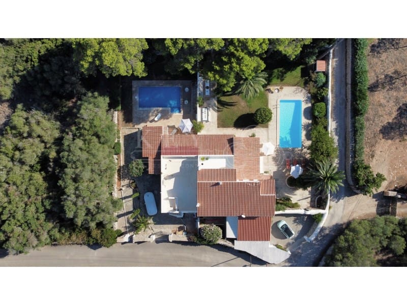 7 soveværelse Villa til salg i Trebaluger med swimmingpool garage - € 1.780.000 (Ref: 10168440)
