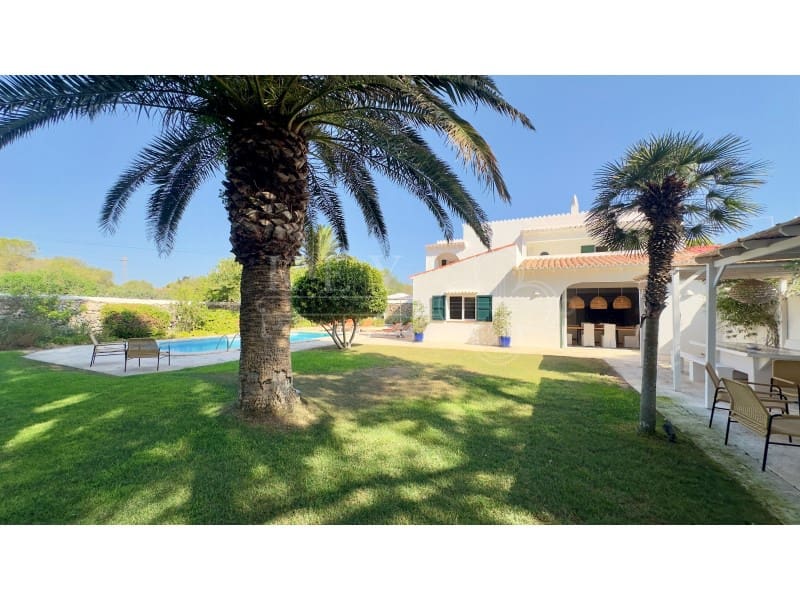 7 soveværelse Villa til salg i Trebaluger med swimmingpool garage - € 1.780.000 (Ref: 10168440)