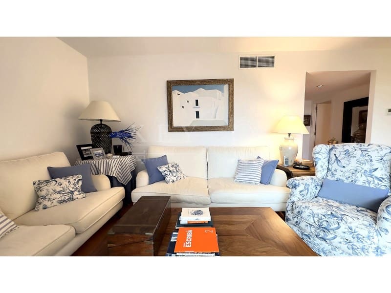 2 soverom Leilighet til salgs i Ciutadella de Menorca med svømmebasseng garasje - € 650 000 (Ref: 10168441)