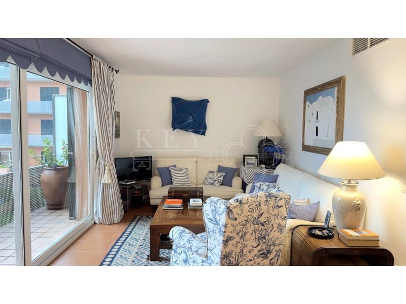 2 soverom Leilighet til salgs i Ciutadella de Menorca med svømmebasseng garasje - € 650 000 (Ref: 10168441)