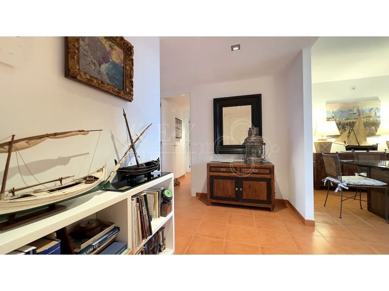 2 soverom Leilighet til salgs i Ciutadella de Menorca med svømmebasseng garasje - € 650 000 (Ref: 10168441)