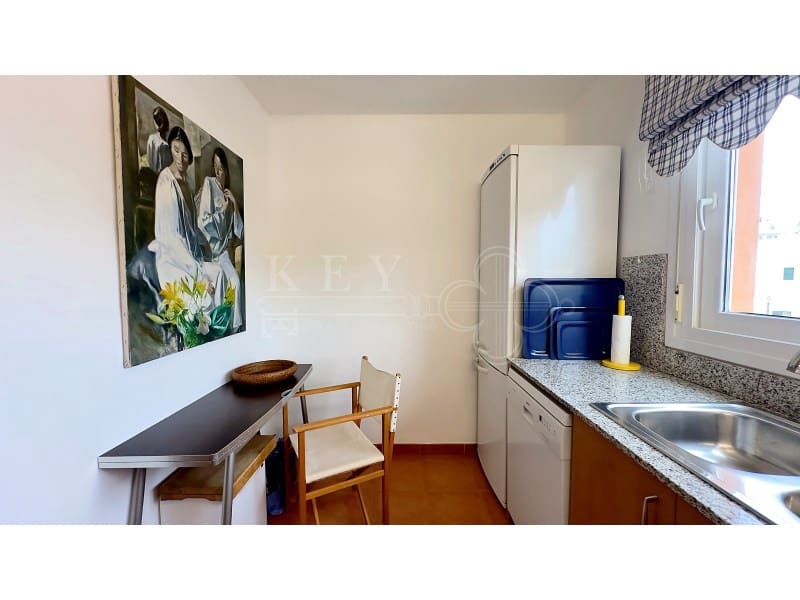 2 soverom Leilighet til salgs i Ciutadella de Menorca med svømmebasseng garasje - € 650 000 (Ref: 10168441)