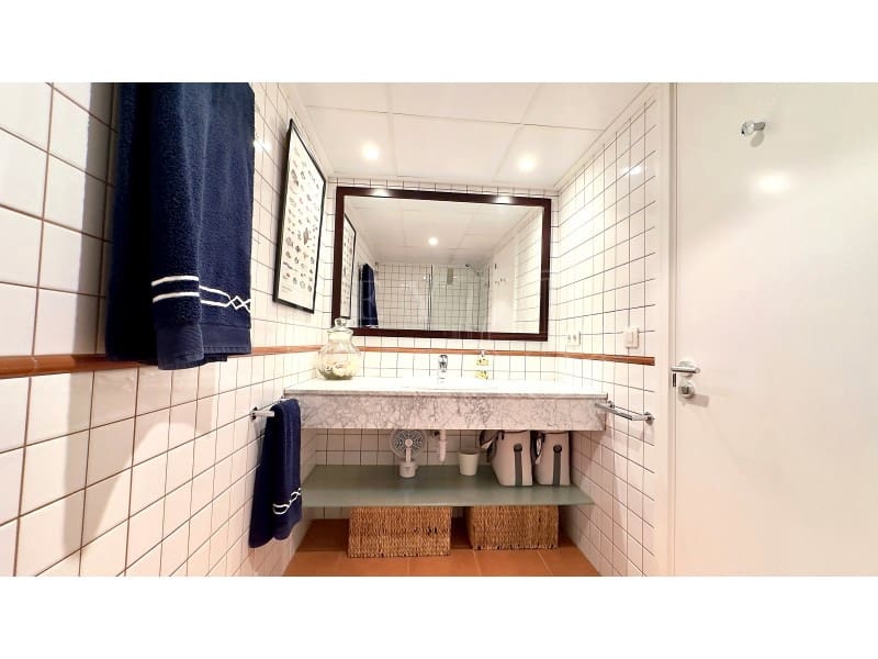2 soverom Leilighet til salgs i Ciutadella de Menorca med svømmebasseng garasje - € 650 000 (Ref: 10168441)