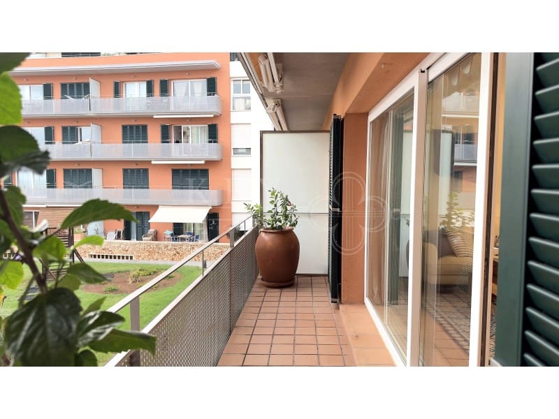 2 soverom Leilighet til salgs i Ciutadella de Menorca med svømmebasseng garasje - € 650 000 (Ref: 10168441)