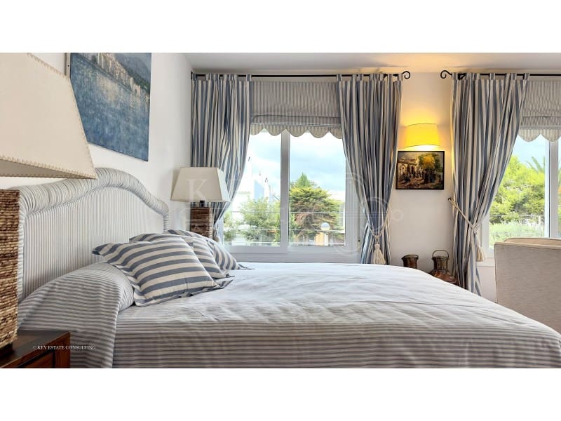 2 soverom Leilighet til salgs i Ciutadella de Menorca med svømmebasseng garasje - € 650 000 (Ref: 10168441)