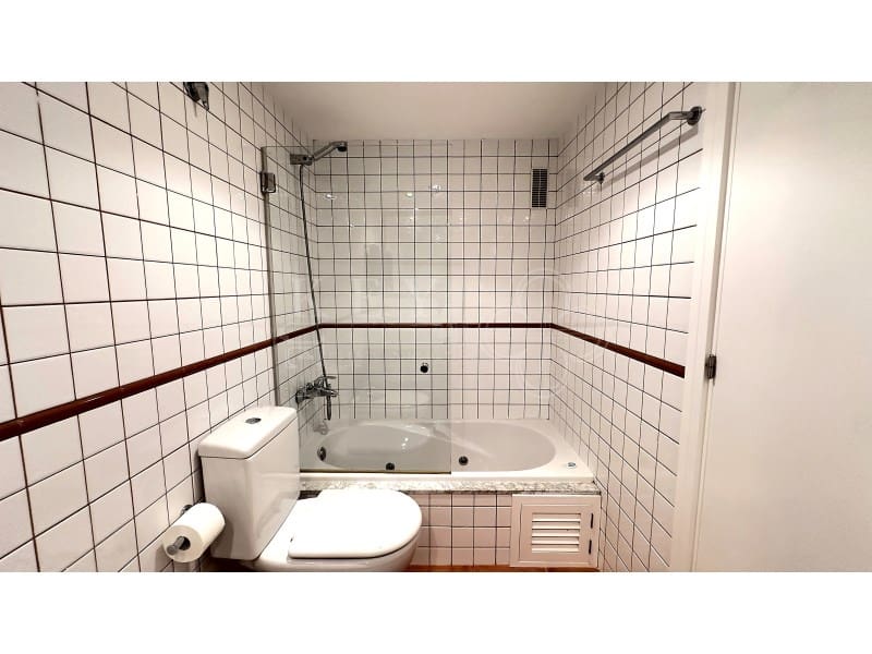 2 soverom Leilighet til salgs i Ciutadella de Menorca med svømmebasseng garasje - € 650 000 (Ref: 10168441)
