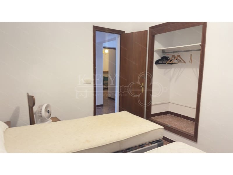 5 soveværelse Villa til salg i Cala Blanca med garage - € 630.000 (Ref: 10168442)