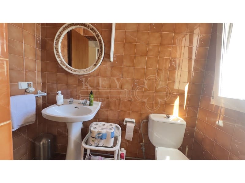 5 soveværelse Villa til salg i Cala Blanca med garage - € 630.000 (Ref: 10168442)