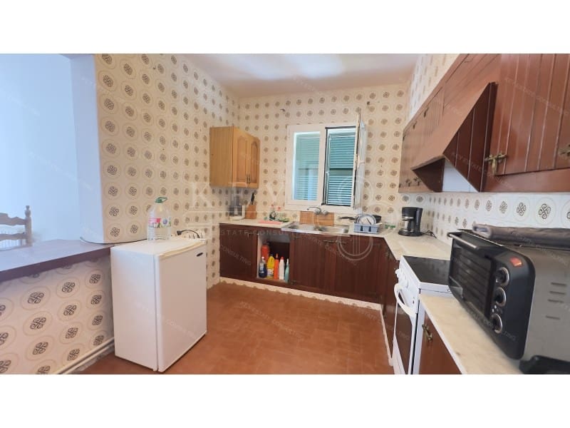 5 soveværelse Villa til salg i Cala Blanca med garage - € 630.000 (Ref: 10168442)