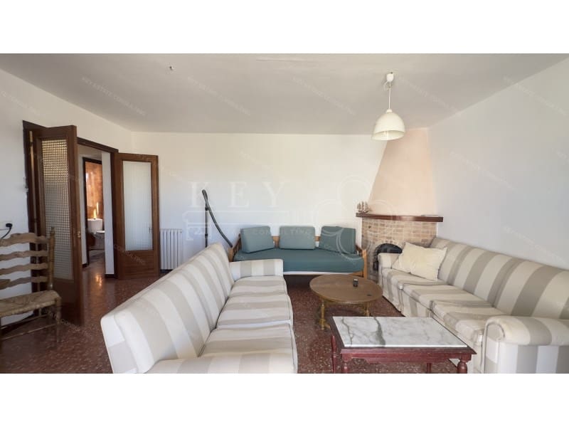 5 soveværelse Villa til salg i Cala Blanca med garage - € 630.000 (Ref: 10168442)