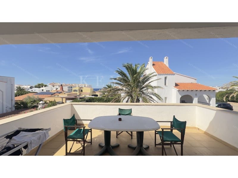 5 soveværelse Villa til salg i Cala Blanca med garage - € 630.000 (Ref: 10168442)