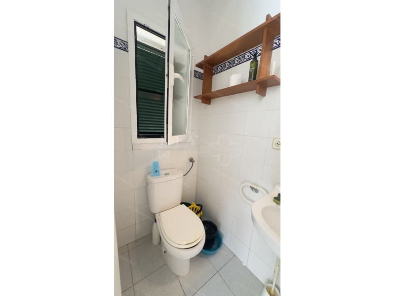 5 soveværelse Villa til salg i Cala Blanca med garage - € 630.000 (Ref: 10168442)