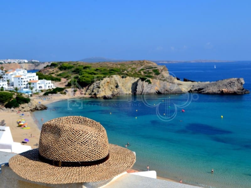 4 soveværelse Villa til salg i Cala Llonga med swimmingpool - € 895.000 (Ref: 10168444)