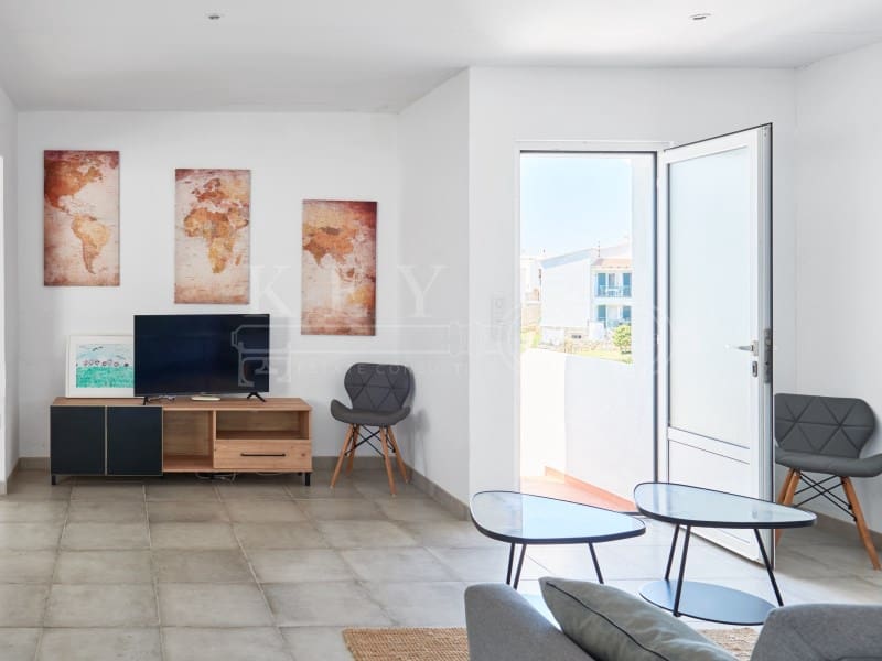 5 soverom Villa til salgs i Cala'n Blanes med svømmebasseng garasje - € 895 000 (Ref: 10168446)