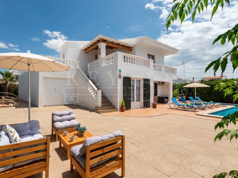 4 soverom Villa til salgs i Cala Blanca med svømmebasseng - € 1 260 000 (Ref: 10168449)