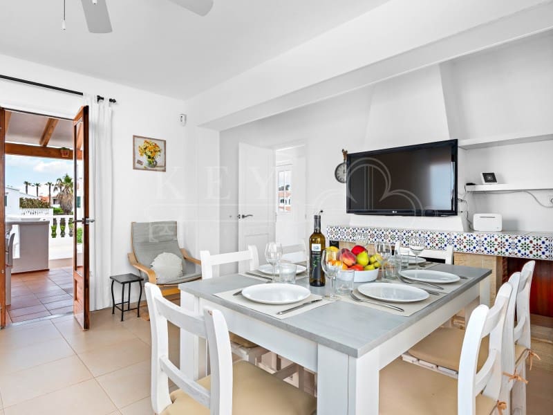 4 soverom Villa til salgs i Cala Blanca med svømmebasseng - € 1 260 000 (Ref: 10168449)