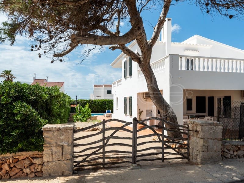 4 soverom Villa til salgs i Cala Blanca med svømmebasseng - € 1 260 000 (Ref: 10168449)
