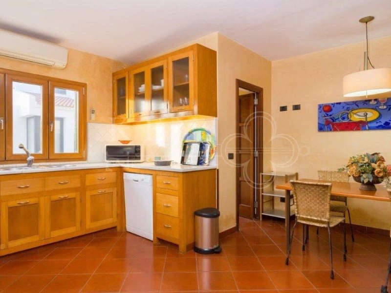 4 soverom Villa til salgs i Cala en Brut med svømmebasseng garasje - € 1 500 000 (Ref: 10168452)