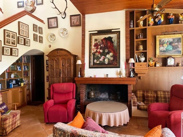 4 quarto Moradia para venda em Perleta - Maitino, Elche / Elx com piscina garagem - 840 000 € (Ref: 10098605)