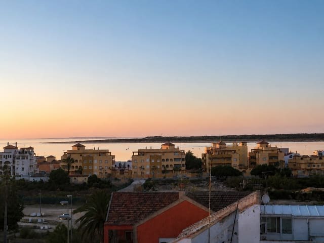 2 bedroom Penthouse for sale in Sanlúcar de Barrameda with pool garage - € 229,000 (Ref: 10098600)