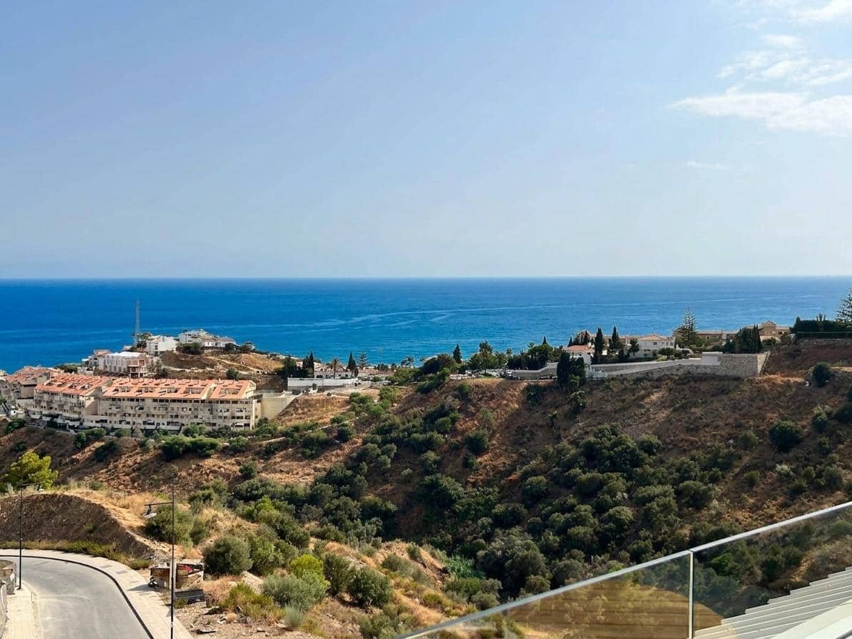 Ático de 3 habitaciones en Fuengirola en venta con piscina garaje - 899.000 € (Ref: 10103494)