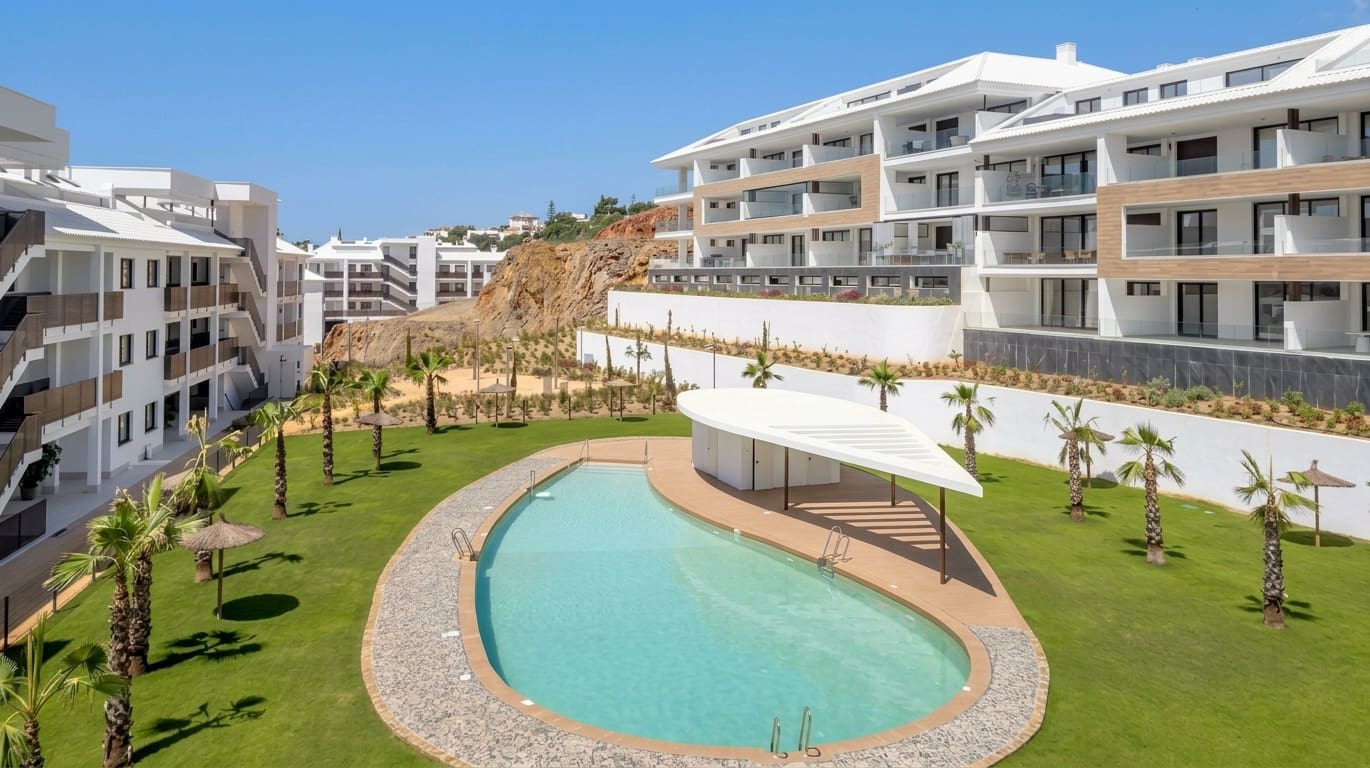 Ático de 3 habitaciones en Fuengirola en venta con piscina garaje - 899.000 € (Ref: 10103494)