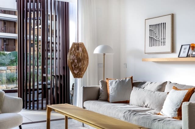 2 soverom Penthouse til salgs i El Higuerón, Fuengirola med svømmebasseng garasje - € 599 000 (Ref: 10103499)