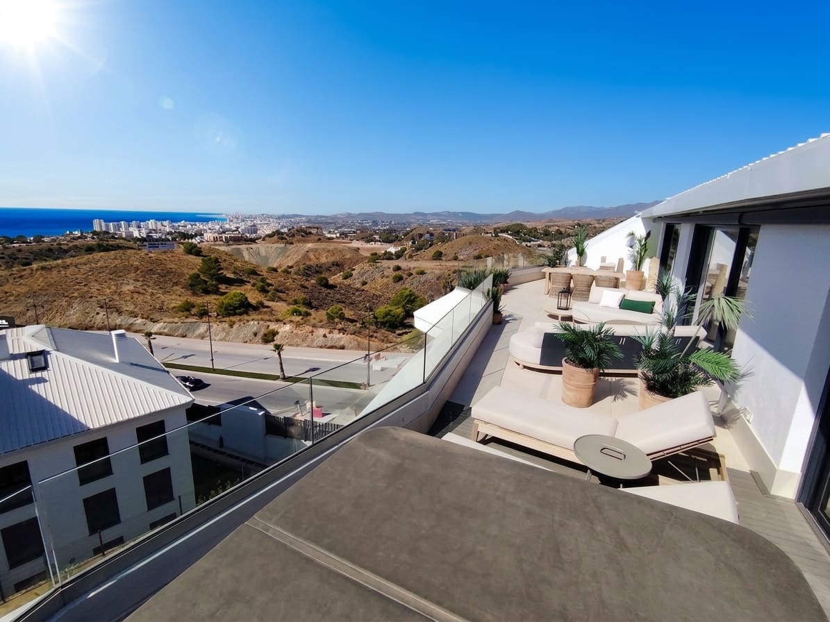 3 Zimmer Penthouse zu verkaufen in Fuengirola mit Pool Garage - 950.000 € (Ref: 10103651)