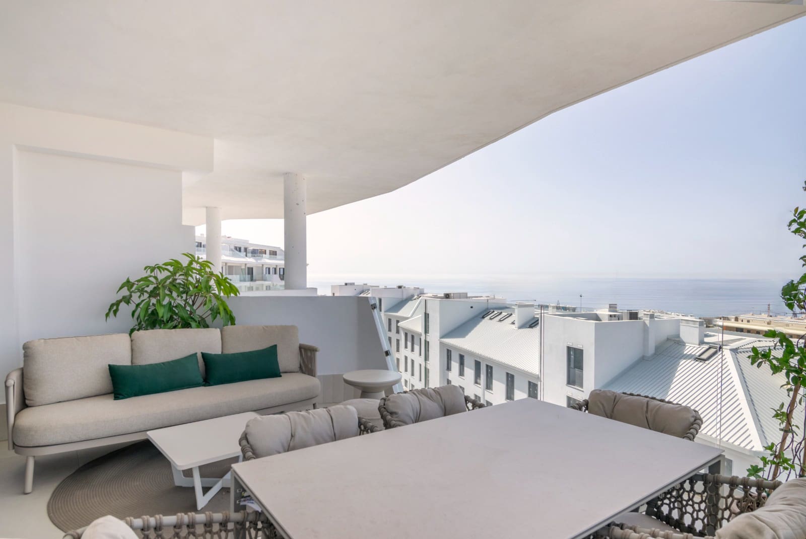 3 bedroom Apartment for sale in Fuengirola with pool garage - € 475,000 (Ref: 10104259)