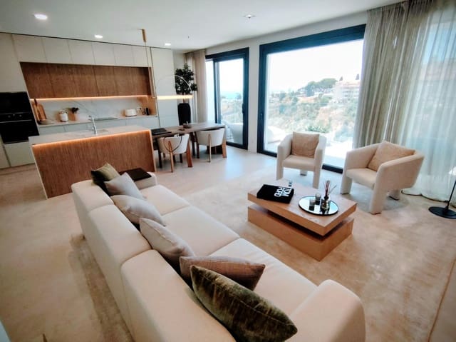 Adosado de 4 habitaciones en Las Gaviotas  - Carvajal, Fuengirola en venta con piscina garaje - 1.650.000 € (Ref: 10104265)