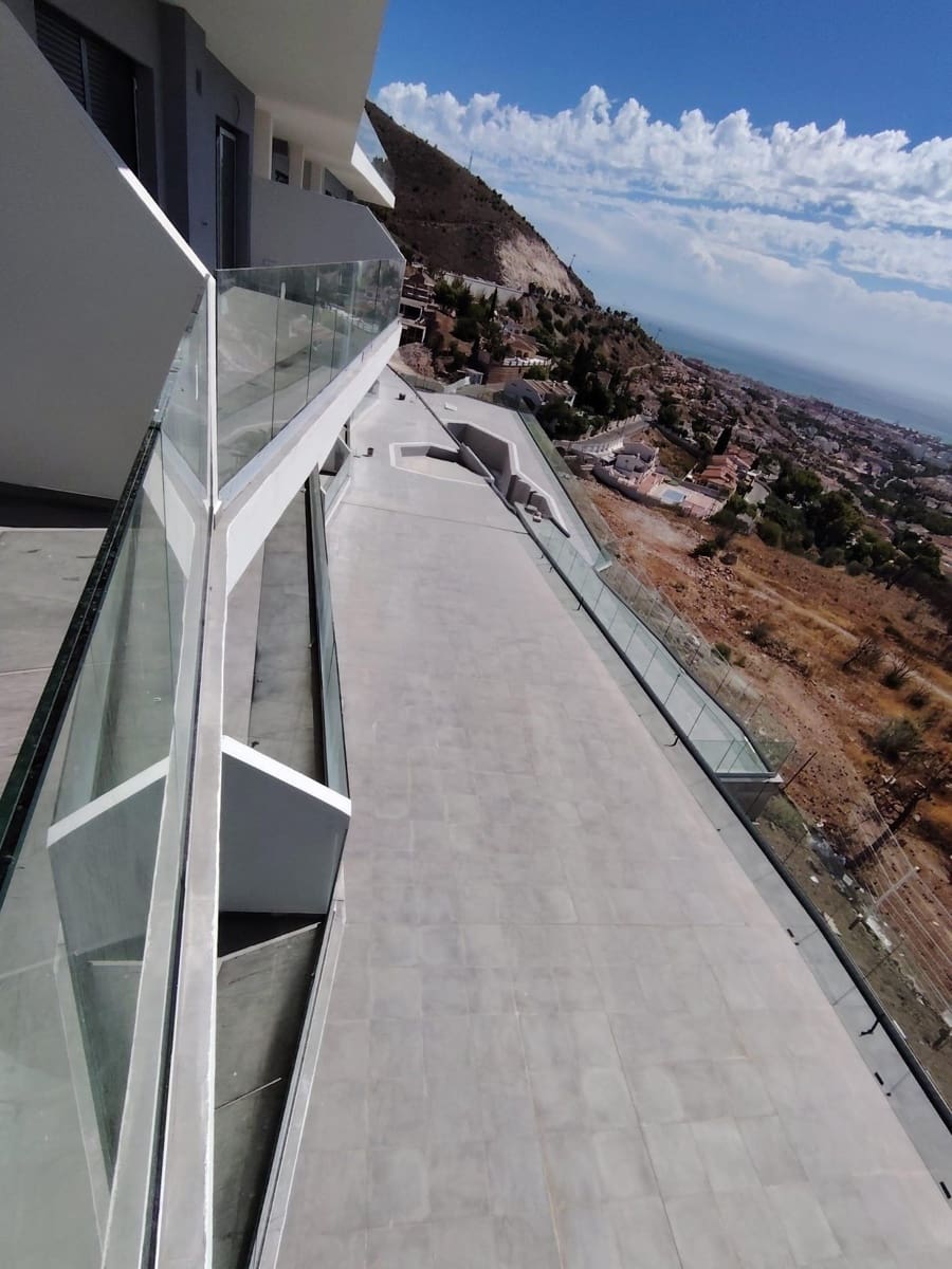 3 soveværelse Lejlighed til salg i Benalmadena med swimmingpool garage - € 475.000 (Ref: 10106535)