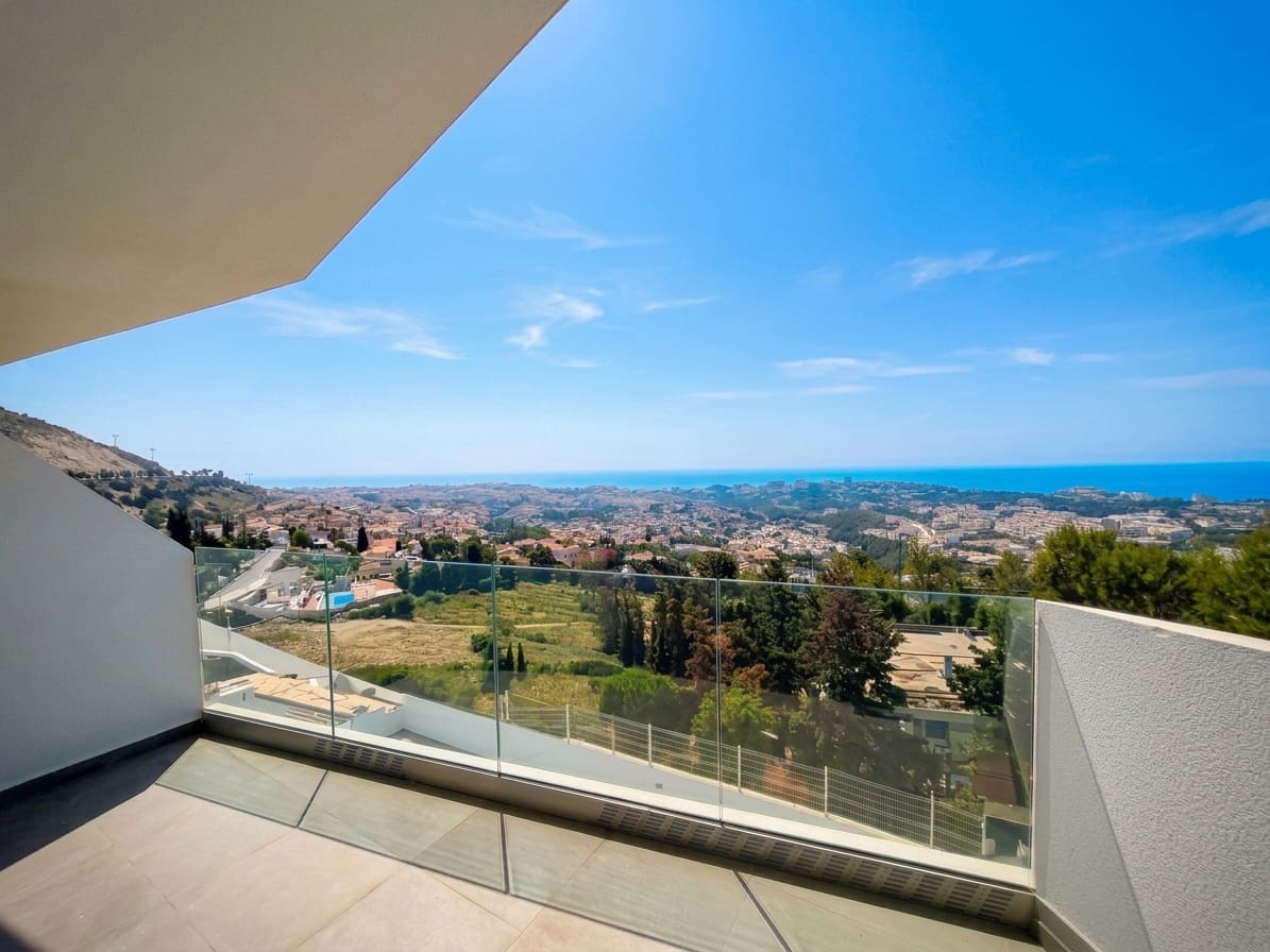 3 soveværelse Lejlighed til salg i Benalmadena med swimmingpool garage - € 475.000 (Ref: 10106535)