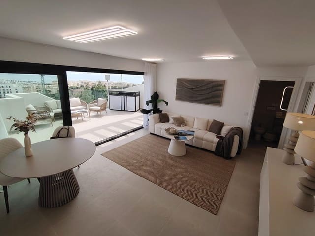 Apartamento de 3 habitaciones en El Faro de Calaburra - Chaparral, Mijas en venta con piscina garaje - 580.000 € (Ref: 10106559)