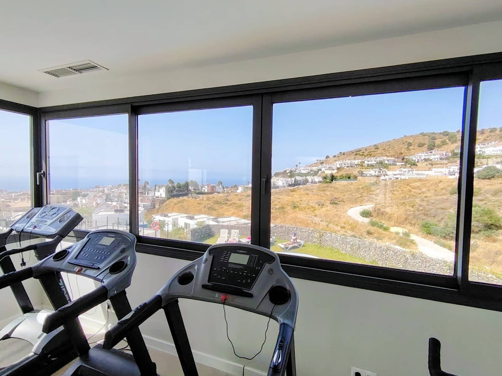 Adosado de 3 habitaciones en Mijas en venta con piscina garaje - 630.000 € (Ref: 10111113)