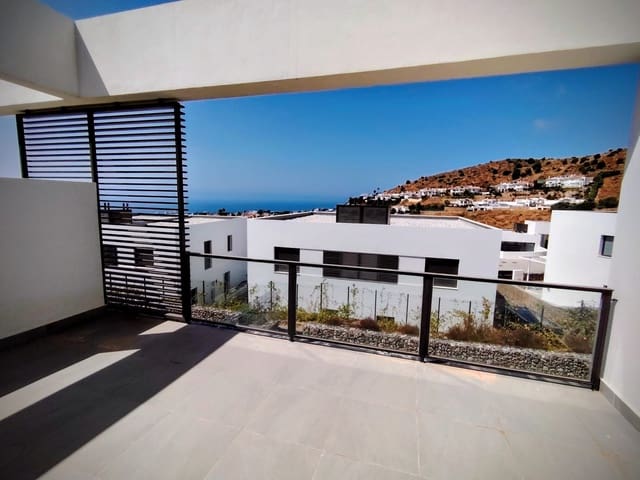 Adosado de 3 habitaciones en Riviera del Sol, Mijas en venta con piscina garaje - 630.000 € (Ref: 10111113)