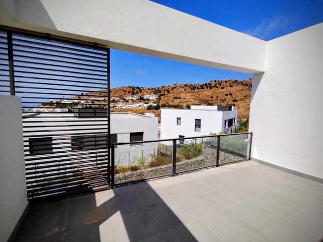 Adosado de 3 habitaciones en Riviera del Sol, Mijas en venta con piscina garaje - 630.000 € (Ref: 10111113)