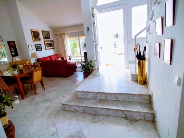 6 chambre Villa/Maison à vendre à San Francisco, Malaga ville avec garage - 1 057 000 € (Ref: 10111240)