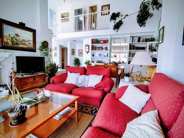 6 chambre Villa/Maison à vendre à San Francisco, Malaga ville avec garage - 1 057 000 € (Ref: 10111240)