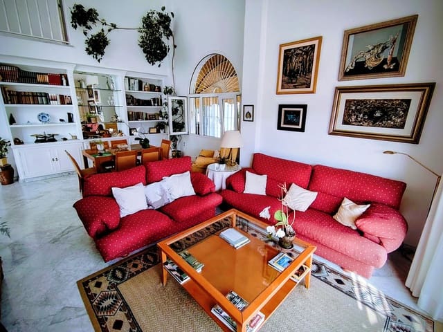 6 chambre Villa/Maison à vendre à San Francisco, Malaga ville avec garage - 1 057 000 € (Ref: 10111240)