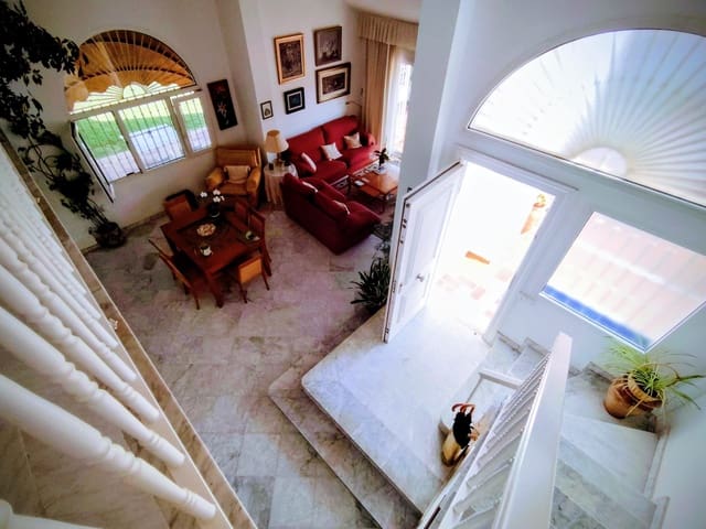 6 chambre Villa/Maison à vendre à San Francisco, Malaga ville avec garage - 1 057 000 € (Ref: 10111240)