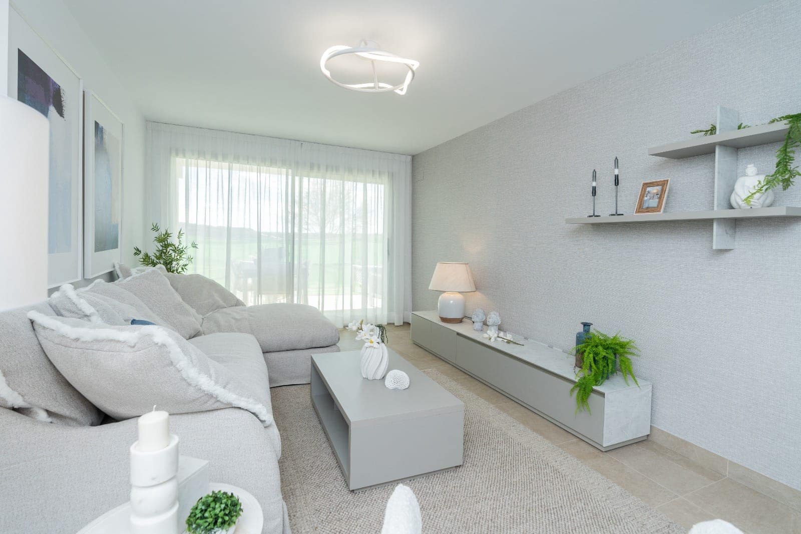 2 bedroom Apartment for sale in Estepona with pool garage - € 370,000 (Ref: 10111245)