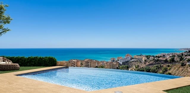 3 soveværelse Rækkehus til salg i Las Gaviotas  - Carvajal, Fuengirola med swimmingpool garage - € 1.120.000 (Ref: 10113465)