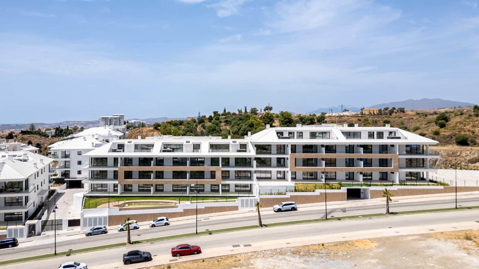 2 bedroom Penthouse for sale in Fuengirola with pool garage - € 750,000 (Ref: 10113466)