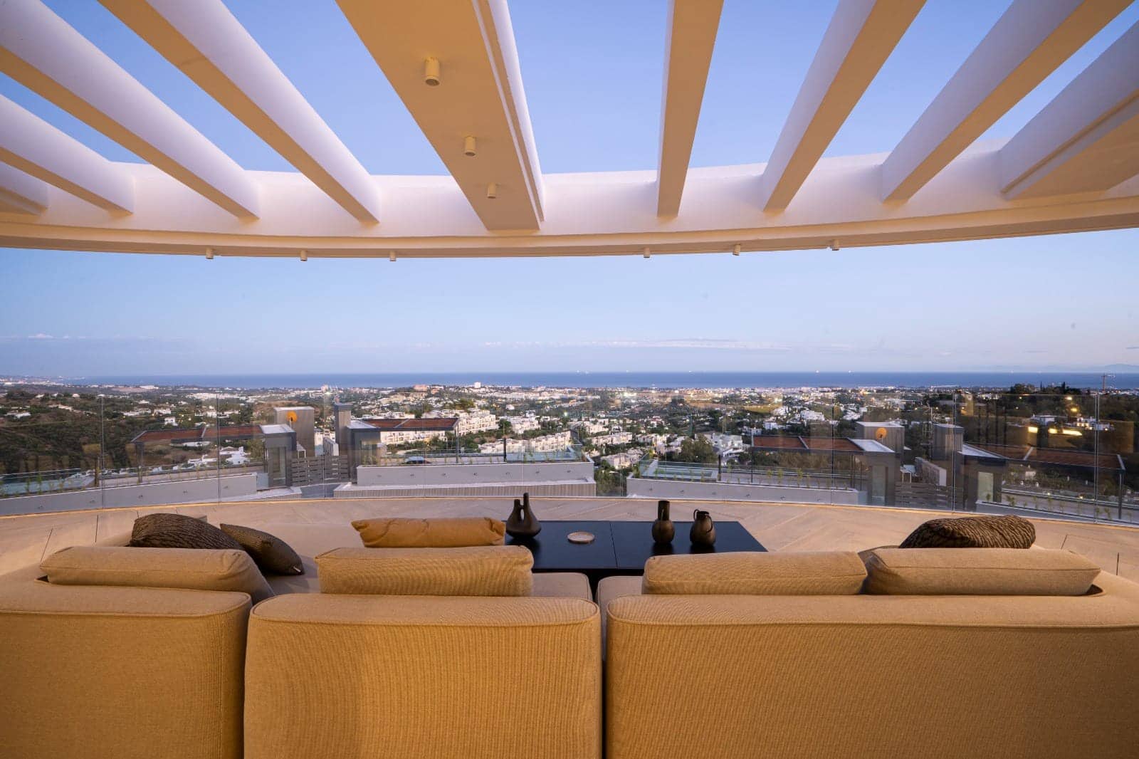 3 bedroom Penthouse for sale in Benahavis with pool garage - € 3,994,500 (Ref: 10121146)