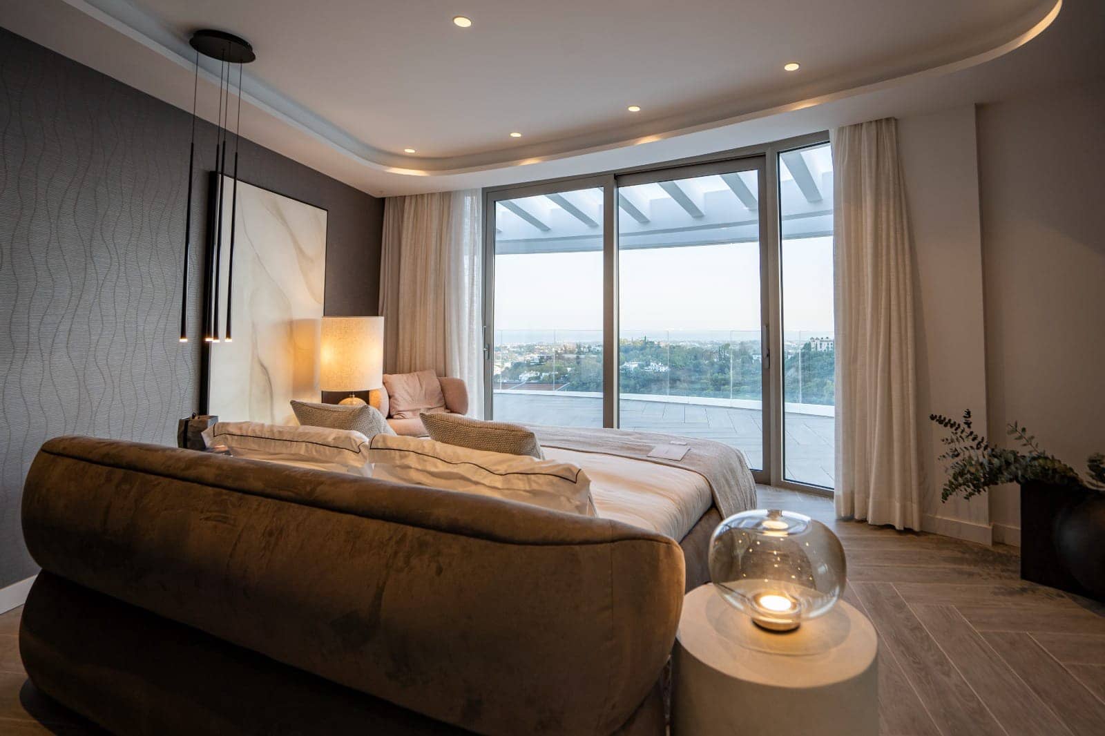 3 bedroom Penthouse for sale in Benahavis with pool garage - € 3,994,500 (Ref: 10121146)