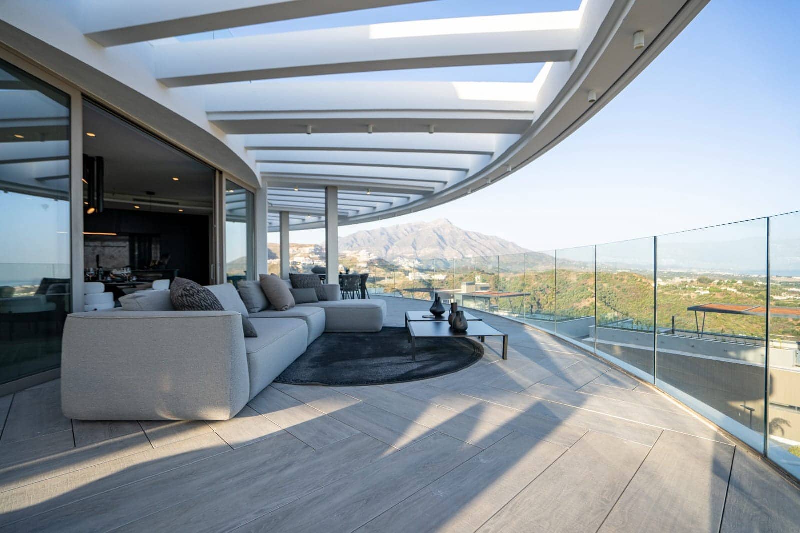 3 bedroom Penthouse for sale in Benahavis with pool garage - € 3,994,500 (Ref: 10121146)