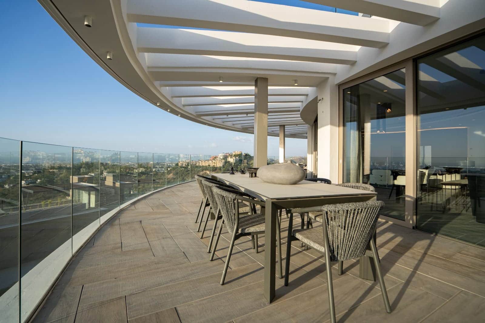 3 bedroom Penthouse for sale in Benahavis with pool garage - € 3,994,500 (Ref: 10121146)